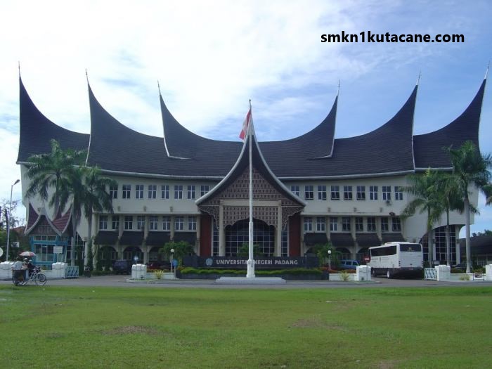 Daftar universitas Terbaik Di Kota Padang 2023